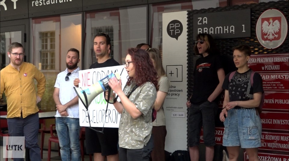 "Miasto nie jest firmą budowlaną". Protest przeciwko zabudowie Ostrowa Tumskiego w Poznaniu