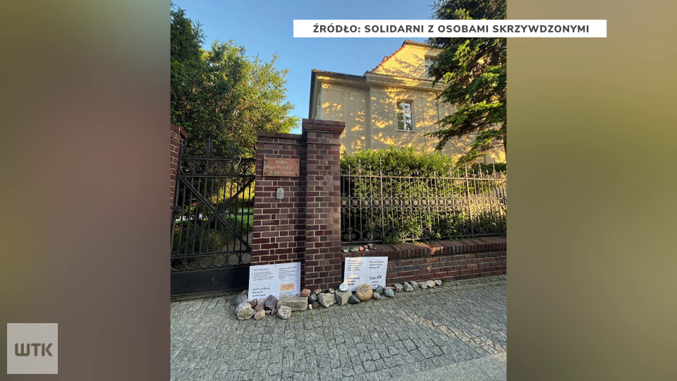 Protest przed poznańską kurią. Stanęli w obronie pokrzywdzonych