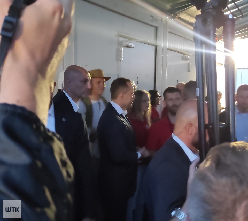 Karol Nawrocki na spektaklu pod Poznaniem. Padły pytania o imigrantów