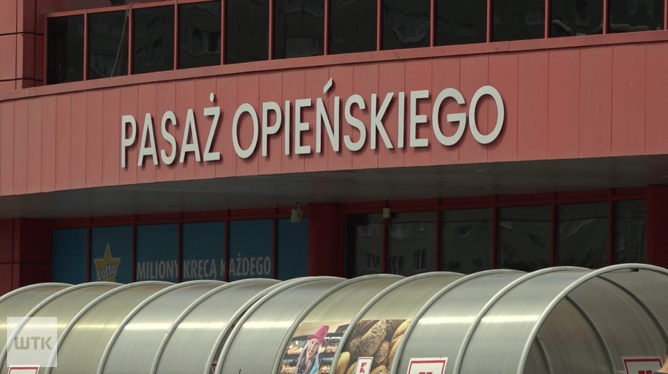 Walka o Pasaż Opieńskiego trwa