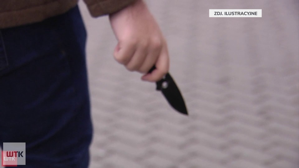 Włamanie w biały dzień. Koninianin raniony nożem przez włamywaczy