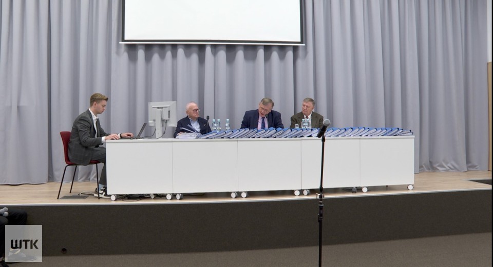 Szczepionkami (nie) w koronawirusa? Lekarze przed sądem